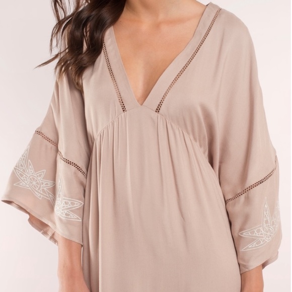 NWOT | TOBI Toasty Embroidered Shift Dress - Picture 3 of 5